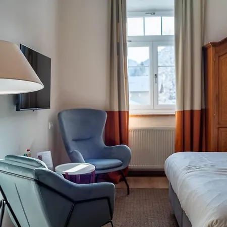 Ξενοδοχείο The Townhouse - Individual Design & Casual Concept - Chiemgau Karte 4*