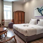 The Townhouse - Individual Design & Casual Concept 4*