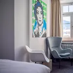 The Townhouse - Individual Design & Casual Concept