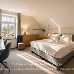 The Townhouse - Individual Design & Casual Concept
