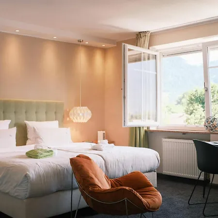 The Townhouse - Individual Design & Casual Concept - Chiemgau Karte 4*